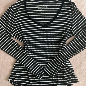 Y2K Aeropostale Black White Striped Women's Top